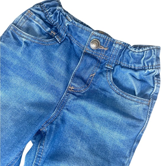 Old Navy Boys Straight Leg Medium Wash Jeans 2T - Picture 2 of 6